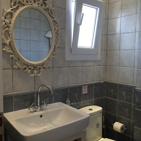 Mike'splace Antiparos Town