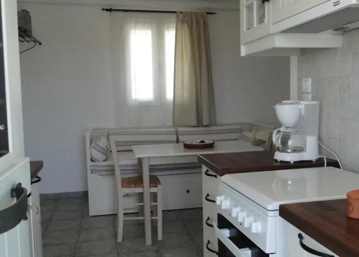 Mike'splace Antiparos Town